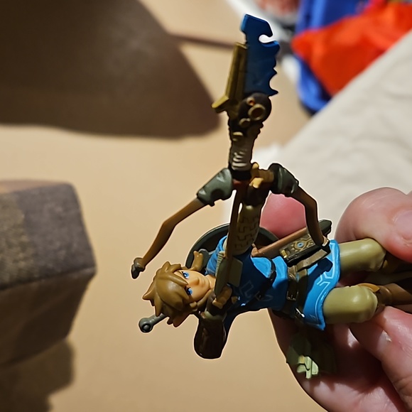 Legend of Zelda Breath of the Wild Link Archer Amiibo - Picture 4 of 4